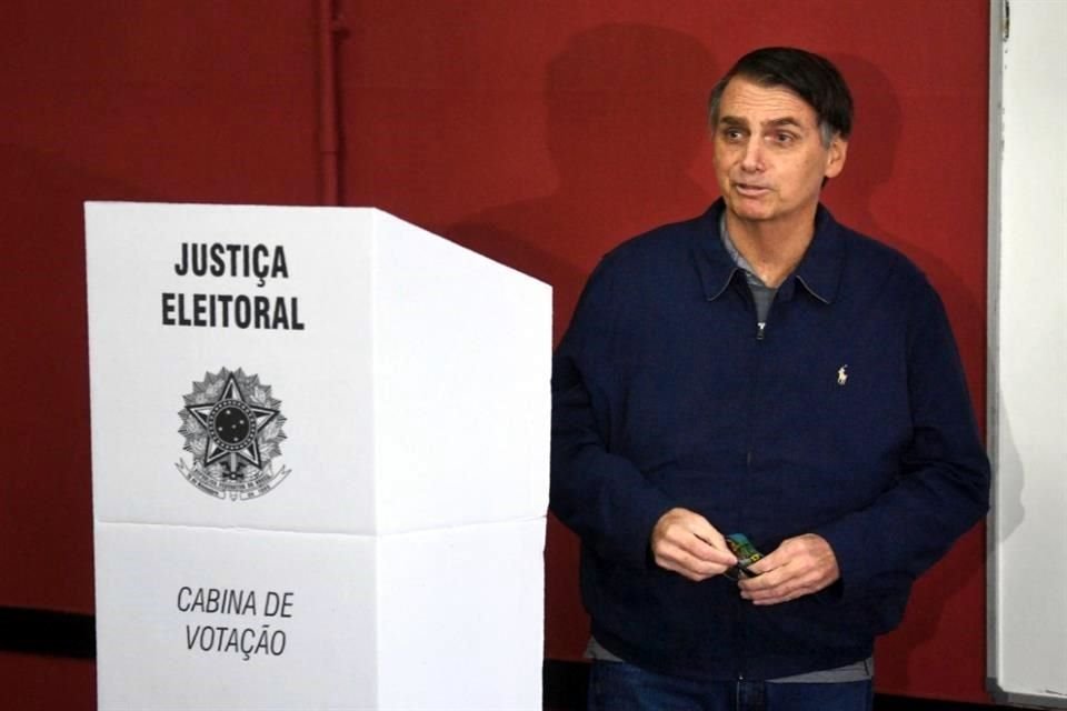El presidente Jair Bolsonaro volvi a cuestionar el sistema electoral brasileo a menos de tres meses de las elecciones presidenciales que todas las encuestas auguran que perder.