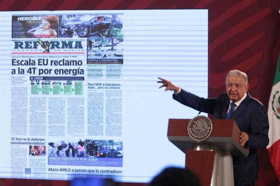 López Obrador señaló la portada de REFORMA.