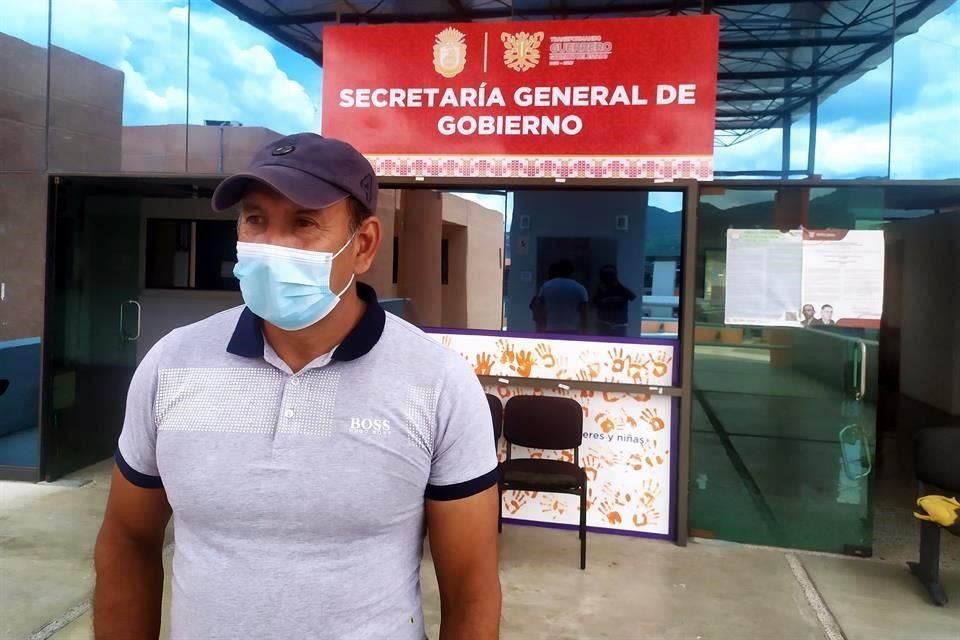 Víctor Espino Cortés, ex Vocero de la Policía Comunitaria la localidad de Santa Rosa de Lima, del municipio de Tecpan de Galeana, en la región de la Costa Grande.