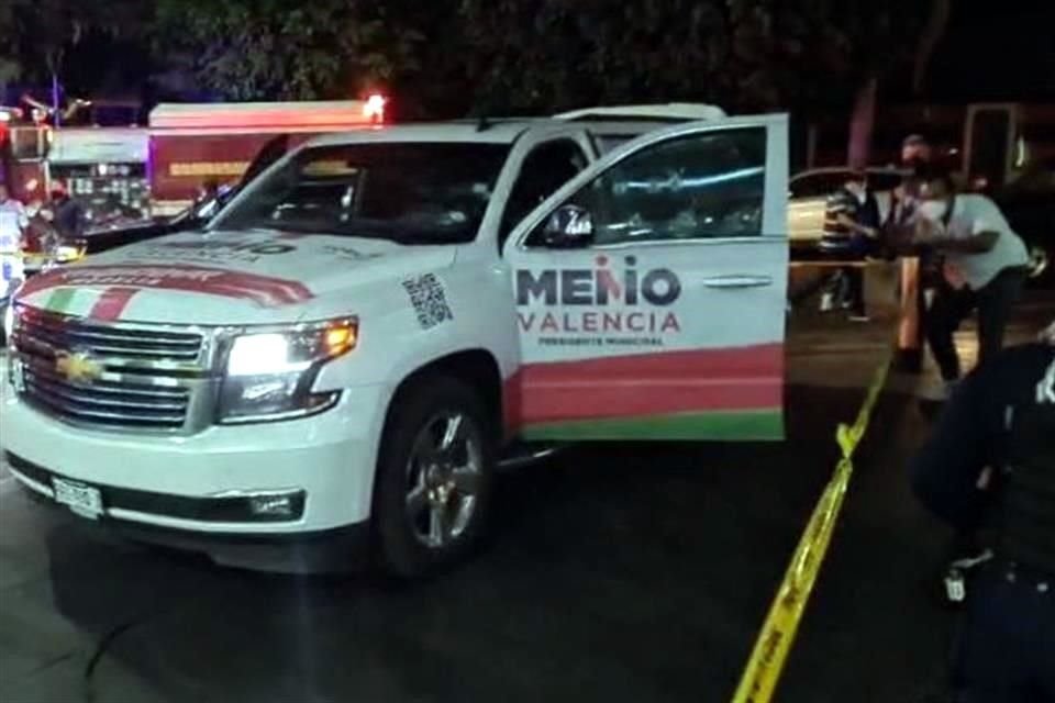 El ataque a una camioneta del equipo de campaa del candidato del PRI a la Alcalda de Morelia, Guillermo Valencia,  dej dos personas heridas.
