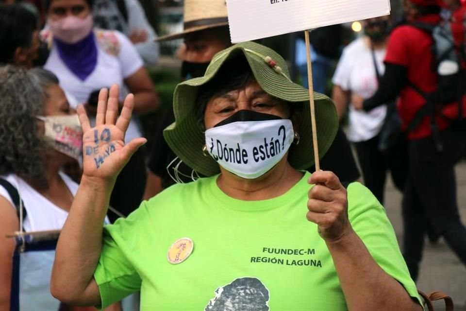 Madres con hijos desaparecidos marcharon hoy en la Ciudad de México y otras urbes del País.