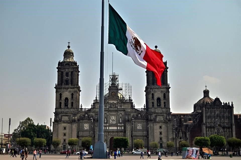 Nota soberana, PIB, economía de México, calificadoras.