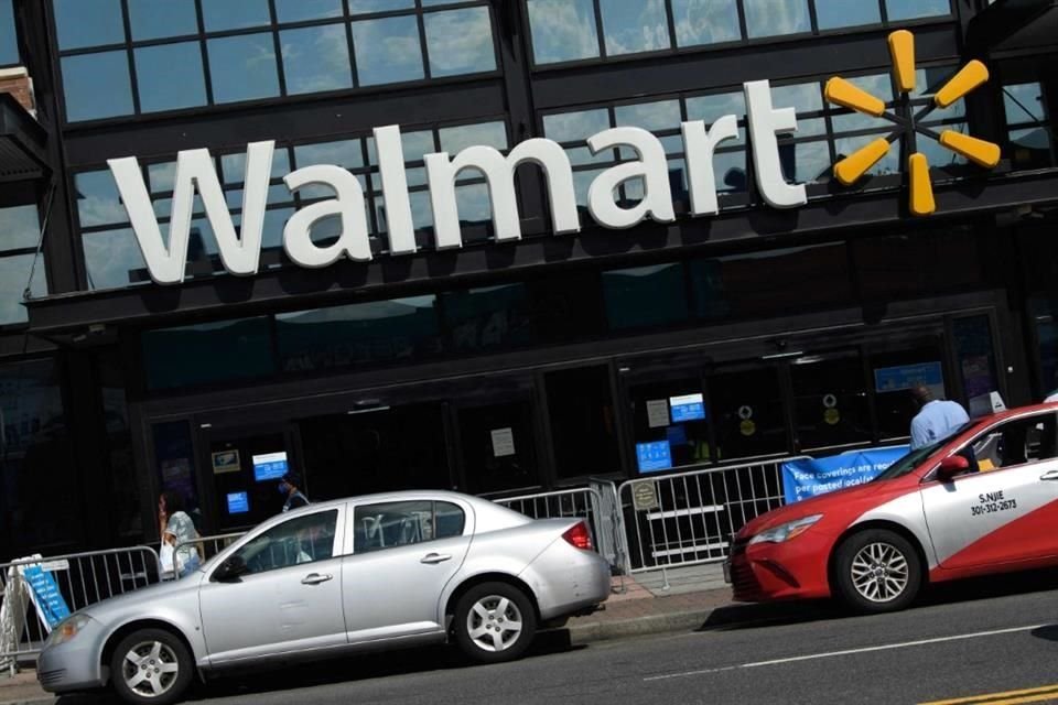 Las acciones de Walmart cayeron hasta 9.1 por ciento este martes.