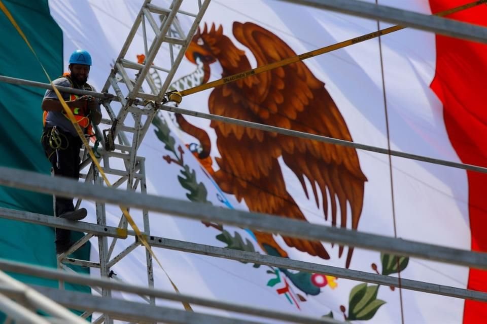 OCDE prevé que la economía de México crezca 1.8 por ciento en 2023.