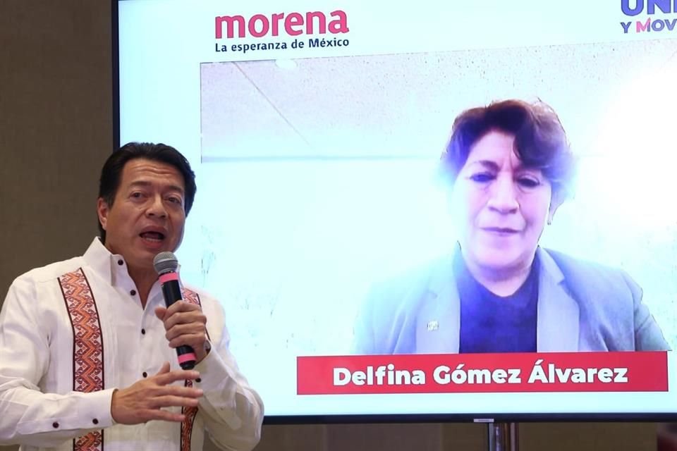 Al dar a conocer resultados de encuesta, líder de Morena habló con Delfina Gómez.