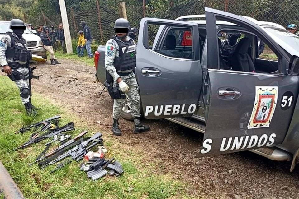 Autoridades federales y estatales en Michoacán detuvieron a integrantes de 'Pueblos Unidos'.