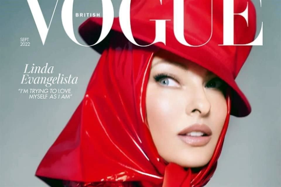 La modelo Linda Evangelista regresó al mundo del modelaje en la portada de Vogue Reino Unido; revela búsqueda por amor propio.
