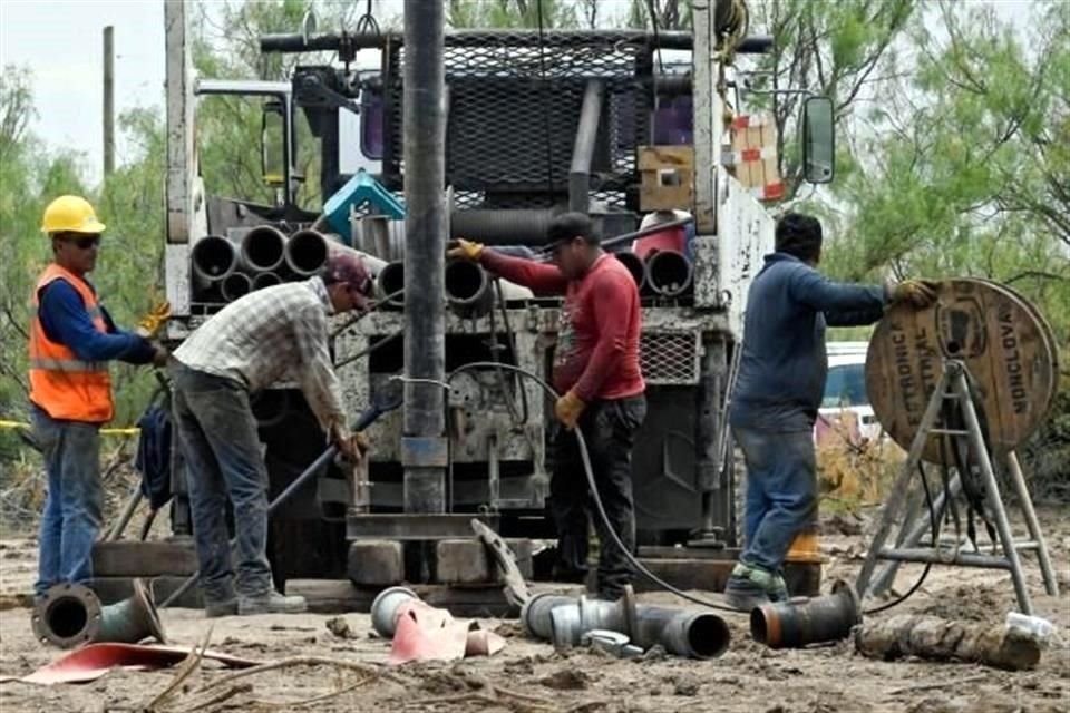 Interpol giró ficha roja contra dueños de mina El Pinabete, donde permanecen atrapados 10 mineros, por explotación ilícita de bien nacional.