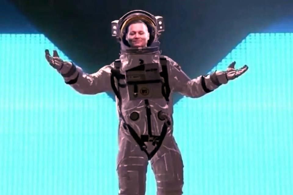 Johnny Depp apareció por sorpresa en un video proyectado dentro del casco del icónico astronauta de MTV.