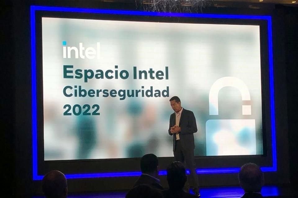 Al evento de Intel acudieron expertos en ciberseguridad como Theresa Payton.