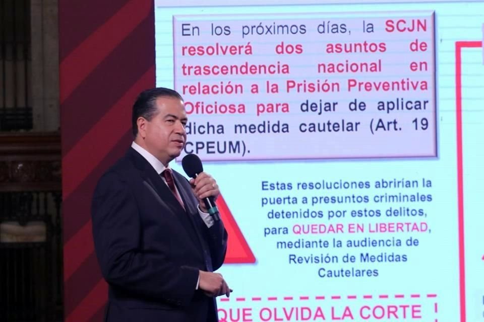 Subsecretario Mejía exhibió en mañanera nombres de jueces que han liberado a delincuentes, a pesar que AMLO había dicho que no lo harían.