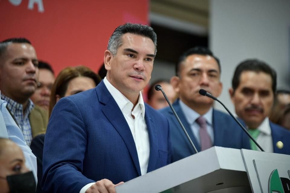 Luego que PAN y PRD anunciaron suspensión temporal de la coalición Va por México con el PRI, Alejandro Moreno, aseguró que la alianza Va por México no está en riesgo.