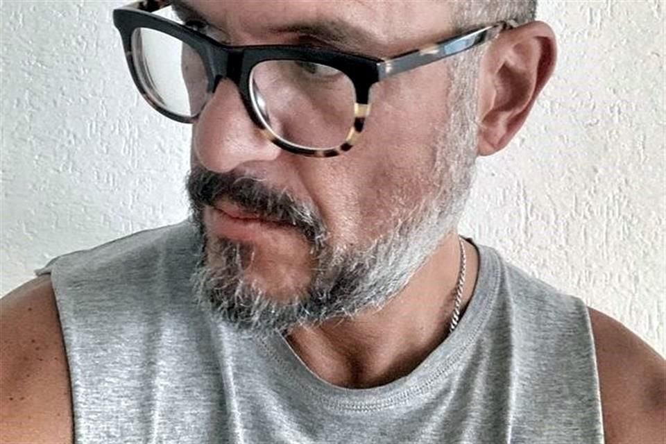 Trujillo es también autor de 'El perro de Koudelka' y 'Una sangre', Premio de Poesía Joven Elías Nandino 1994.