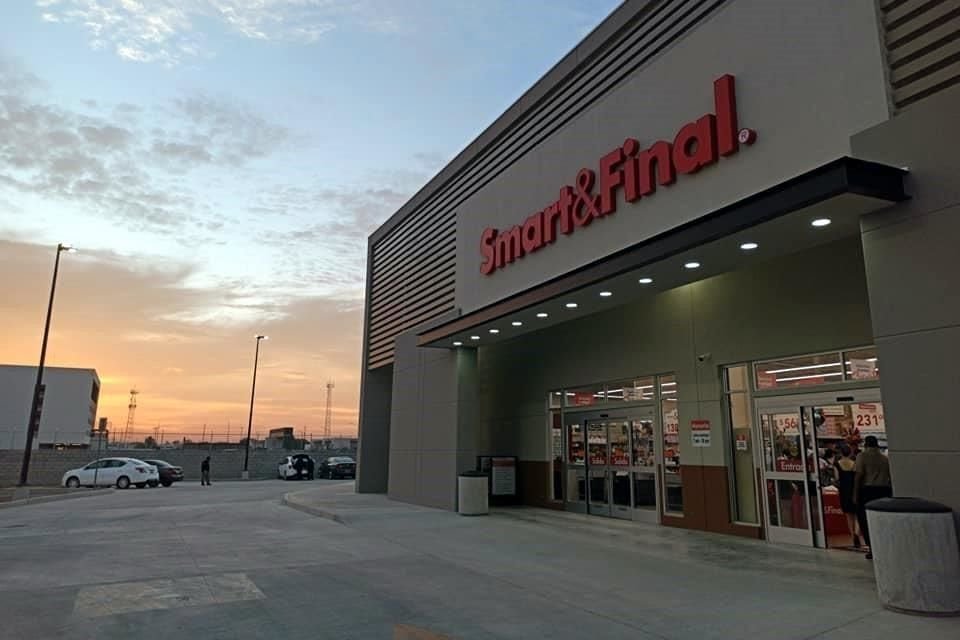 Smart & Final opera 16 tiendas en el noroeste de México a través de una empresa conjunta.