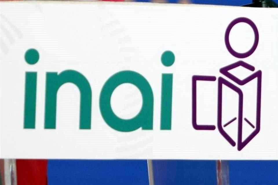 El Instituto Nacional de Acceso a la Información pidió a la Corte suspender la reforma que creó el Padrón Nacional de Usuarios de Telefonía Móvil.
