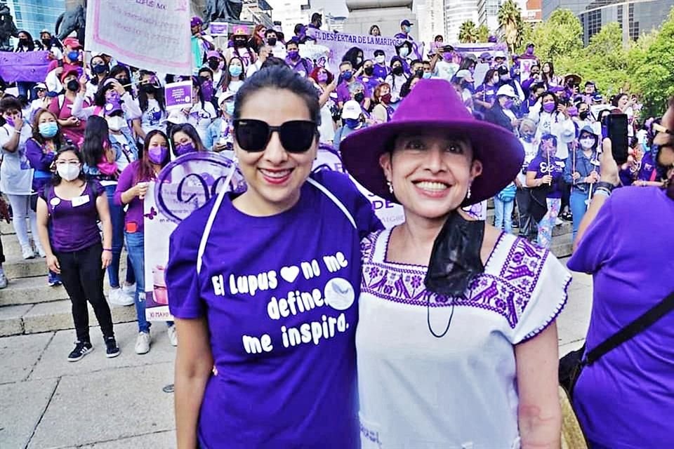 Cada año, personas con lupus y sus familias marchan en la CDMX.
