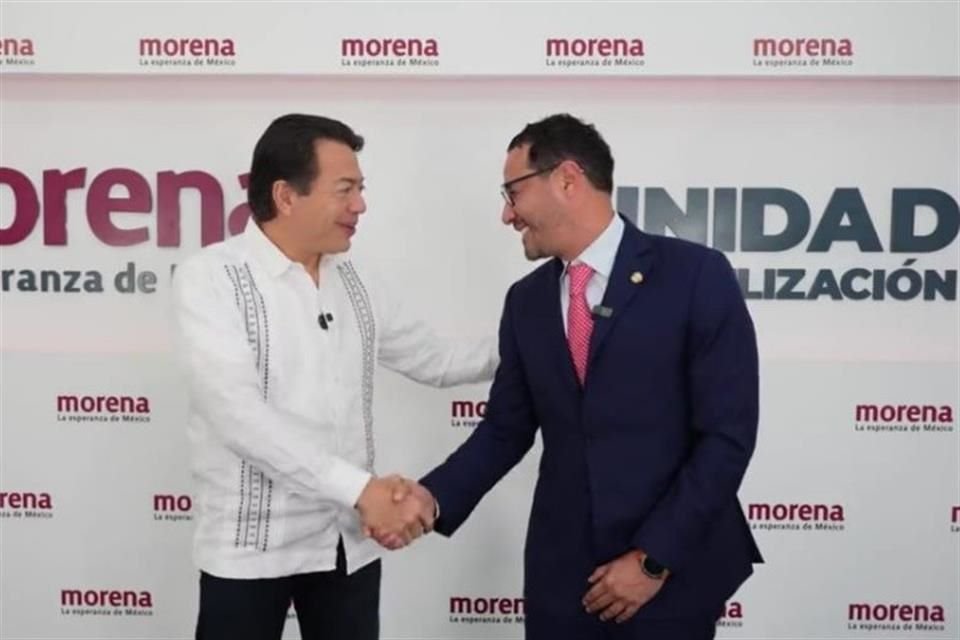 Raúl Paz apareció esta tarde en un video al lado del líder nacional de Morena, Mario Delgado, quien le dio la bienvenida al yucateco.