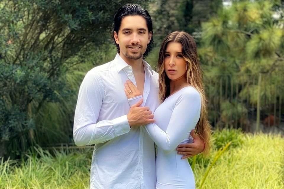 El hijo de Alejandro Fernández contrajo matrimonio con Alexia Hernández, tras 10 años de noviazgo.