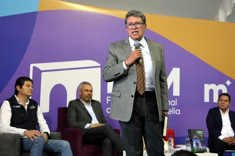 El senador morenista Ricardo Monreal estuvo en Morelia, acompañado del Gobernador de Michoacán, Alfredo Ramírez Bedolla.