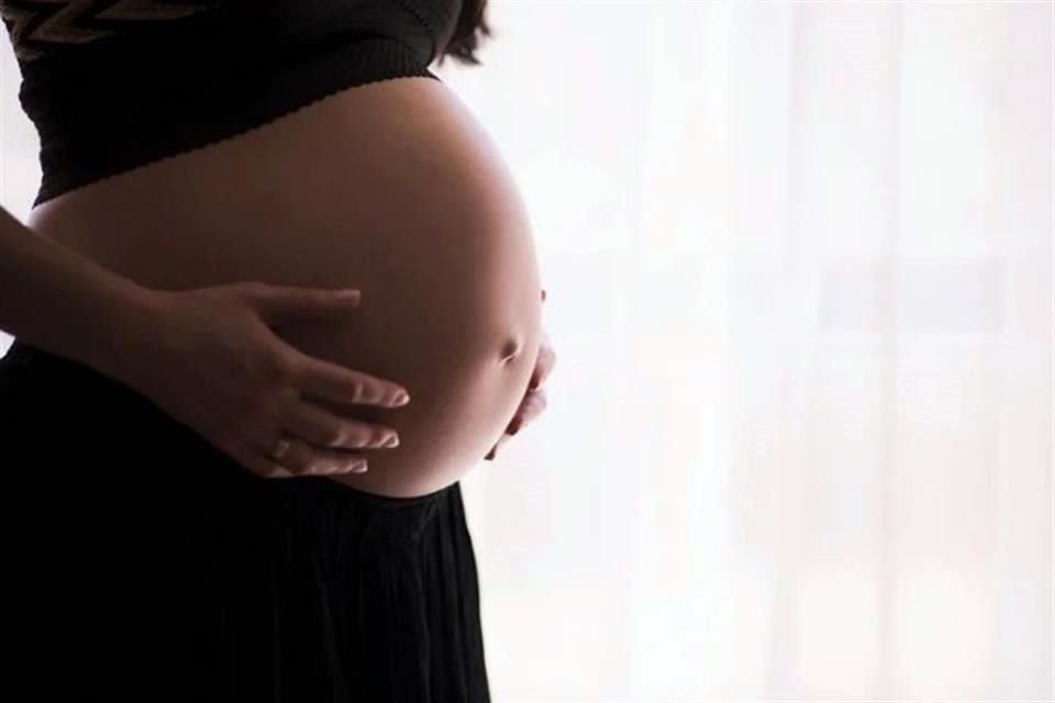 El embarazo adolescente registra en México una tasa mayor que en otros países de América Latina, de acuerdo con expertos.