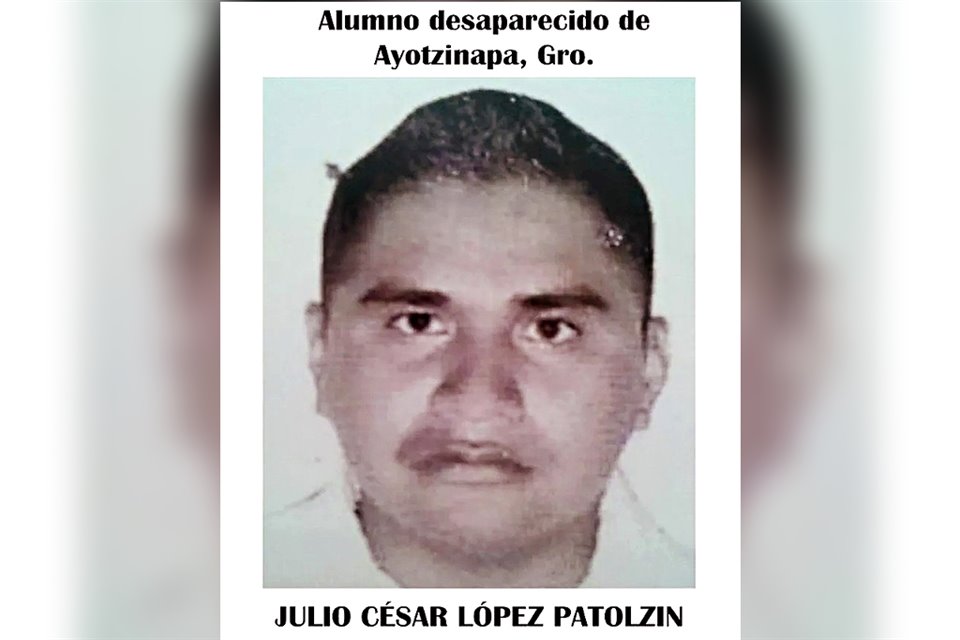 La Sedena entrenó por ocho meses al soldado Julio Palotzin para infiltrarlo en la Normal Rural Isidro Burgos de Ayotzinapa, pero  pasó a formar parte de la lista de los 43 estudiantes desaparecidos.
