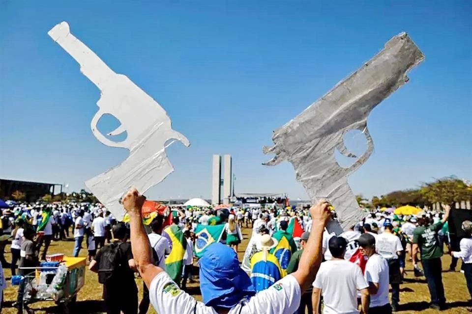 Un estudio de la Universidad de Río de Janeiro apunta que la violencia política en Brasil se ha incrementado 335 por ciento.