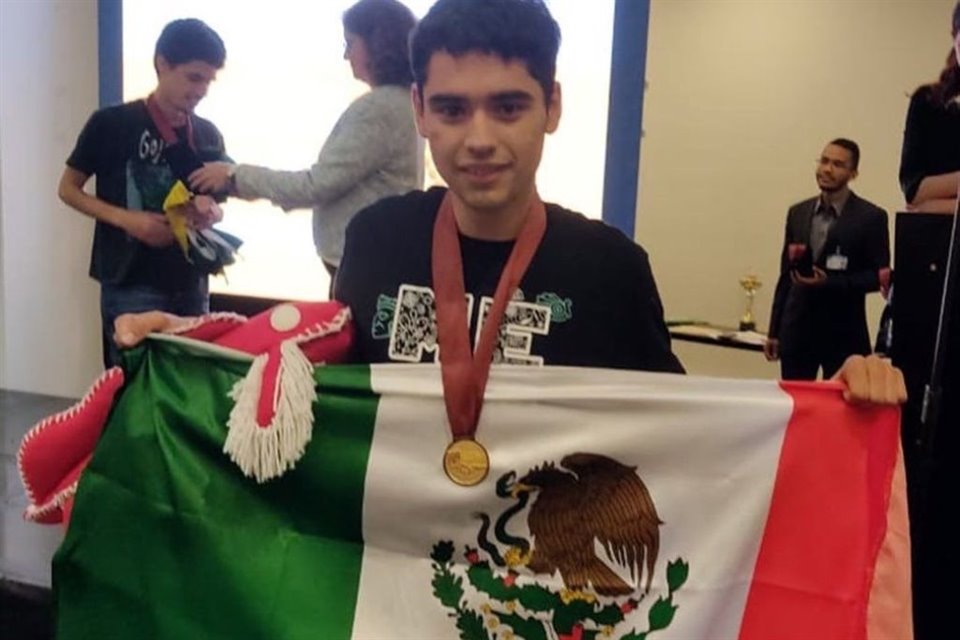 México acudió a la 37 Olimpiada Iberoamericana de Matemáticas, celebrada en Colombia, y logró el tercer lugar entre 20 países participantes.