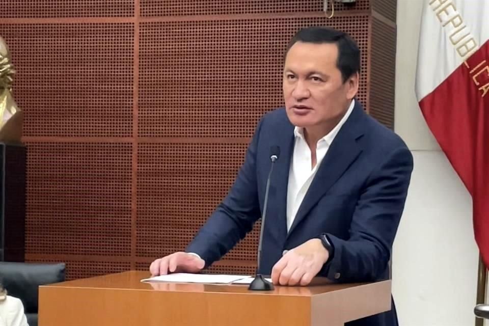 El senador priista Miguel Ángel Osorio Chong propuso a Alejandro Moreno, líder de ese partido, un acercamiento para resolver diferencias.