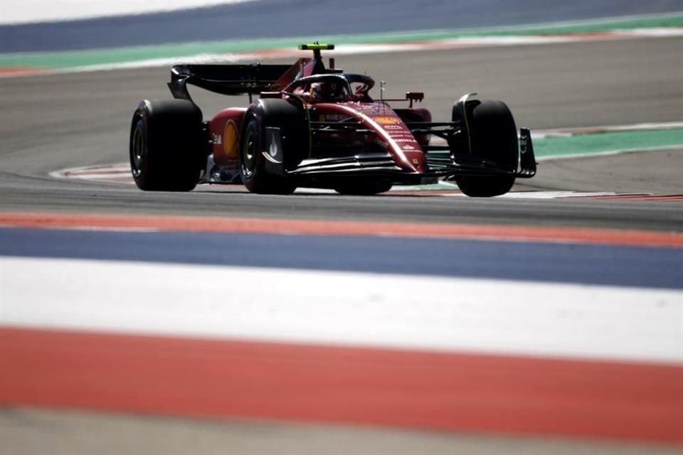 Sainz fue el más veloz en la primera práctica.