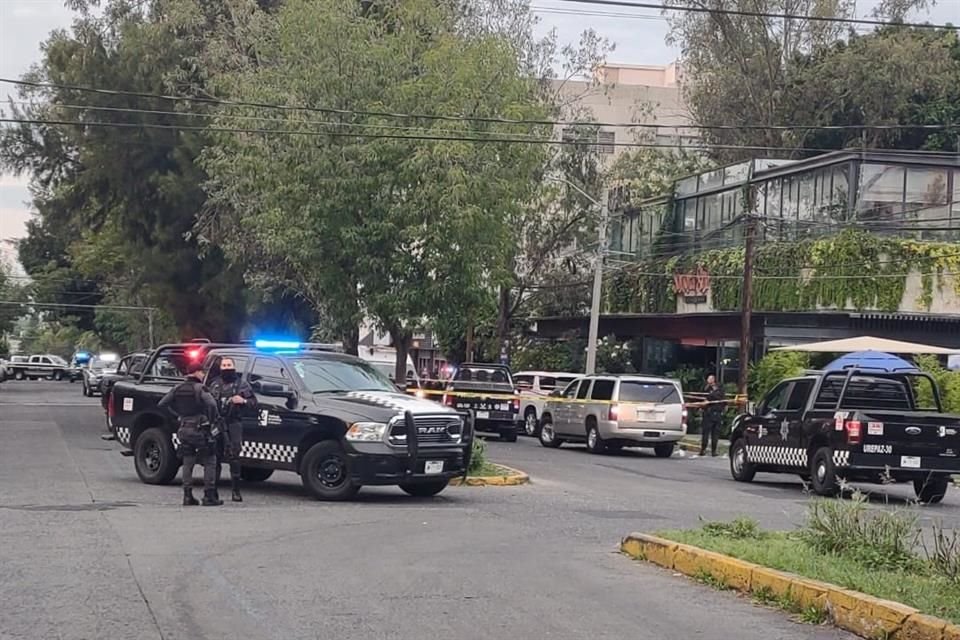 Un ataque a balazos en restaurante en Guadalajara dejó 3 muertos y 4 heridos, de los cuales uno se reporta grave, confirmaron autoridades.