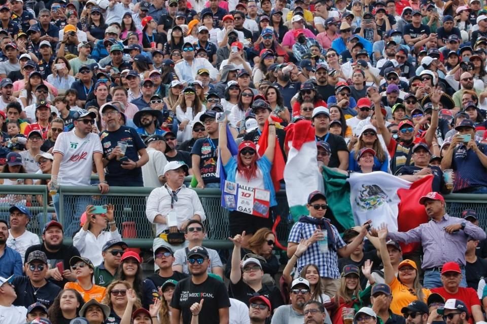 La afición disfrutó al máximo el primer día de actividades del Gran Premio de la Ciudad de México.