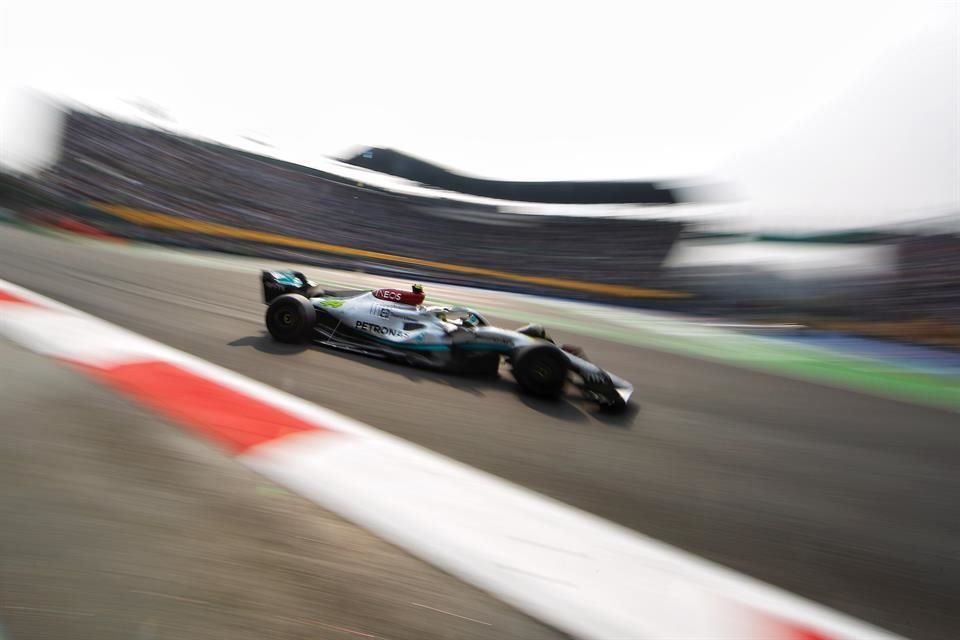 El auto de Lewis Hamilton en el trazado capitalino.