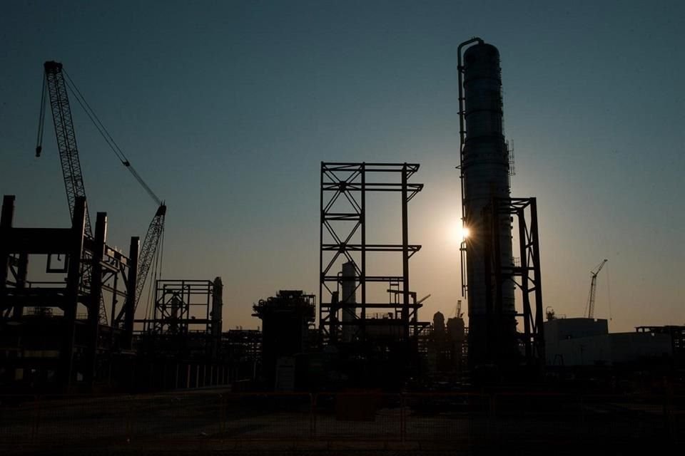 La refinería Olmeca en Dos Bocas es un proyecto de combustibles fósiles del Gobierno de México.