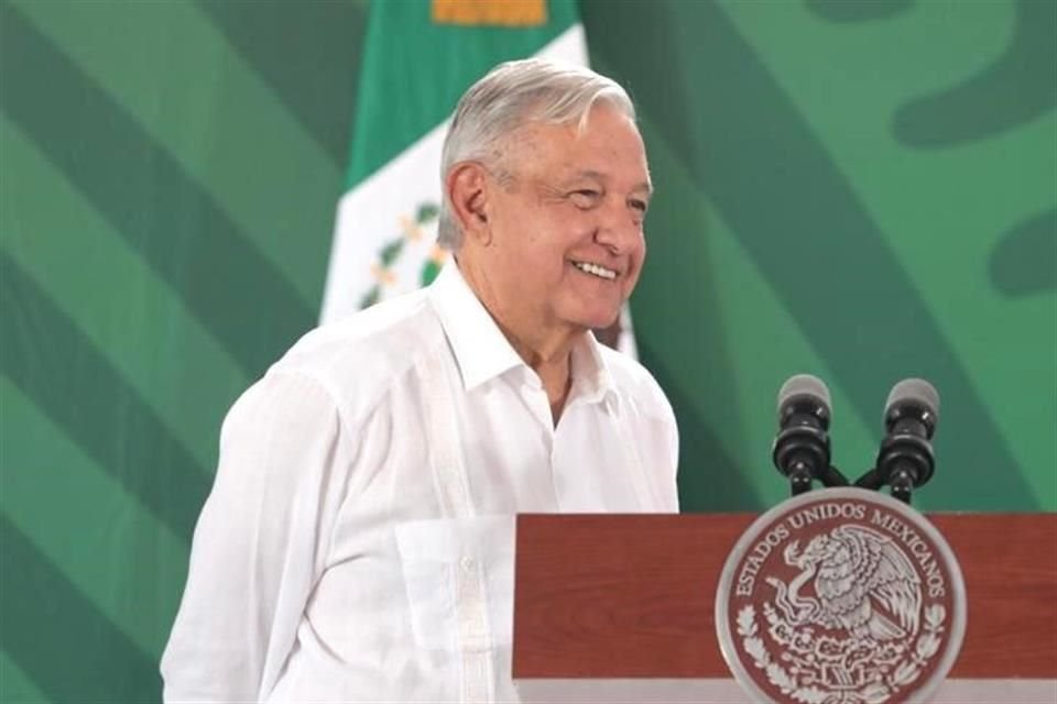 El Presidente en conferencia desde Manzanillo.