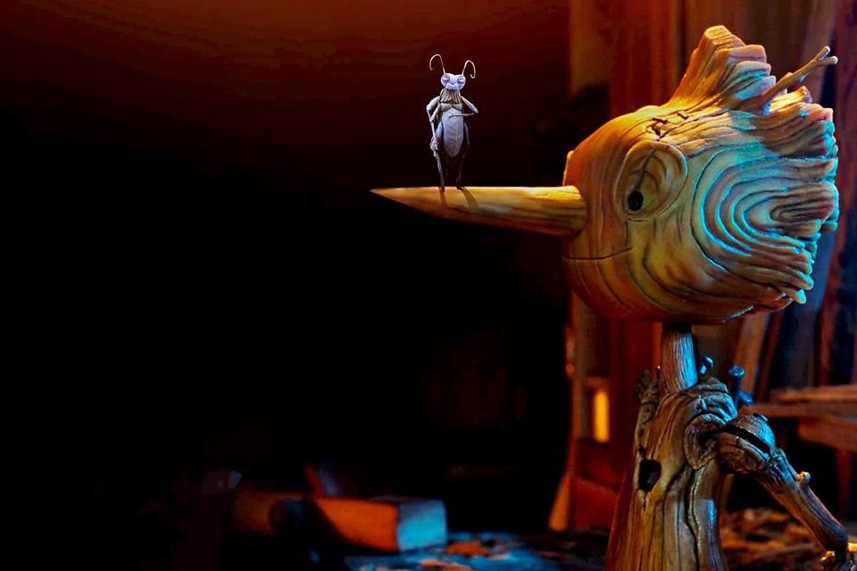 El cineasta Guillermo del Toro 'talló', en su versión de 'Pinocho', una fábula relacionada a un personaje que está guiado por el amor.