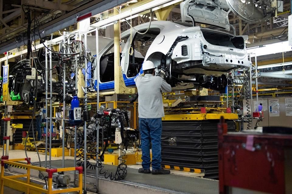 Mazda suspenderá la exportación a Canadá de un modelo que fabrica en Estados Unidos como contramedida temporal a los aranceles de Trump.