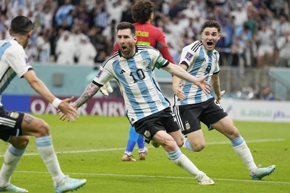 Argentina consiguió su primer triunfo en Qatar.