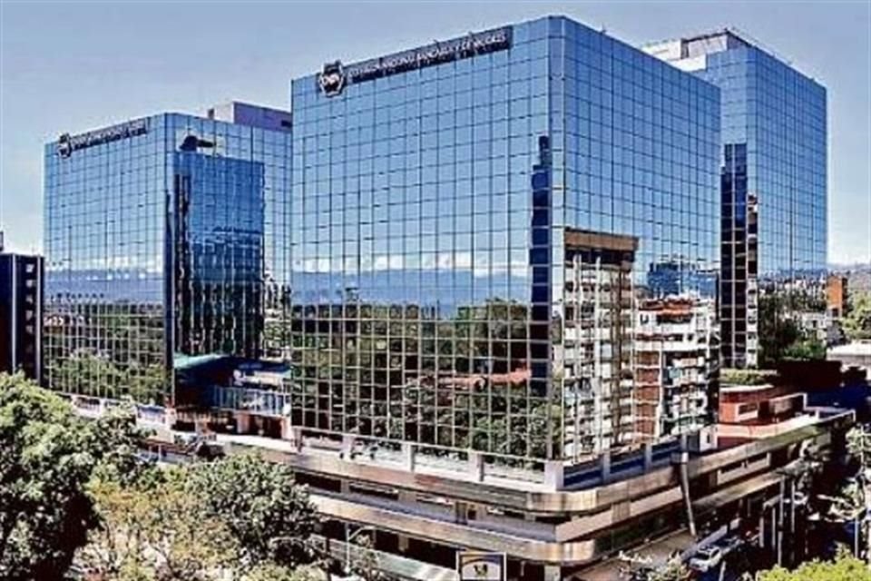 Comisión Nacional Bancaria y de Valores (CNBV).