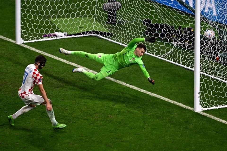Momento del gol de Daizen Maeda, con el que Croacia abrió el marcador.