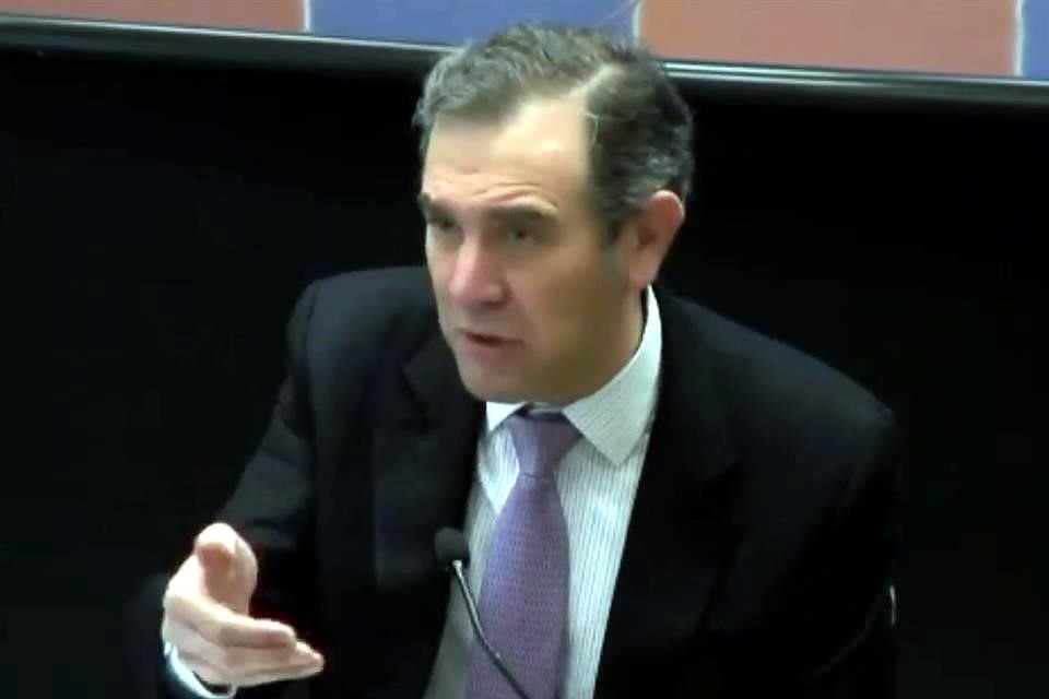 El presidente del INE, Lorenzo Córdova, defendió las decisiones de los órganos electorales ante actos anticipados de campaña.