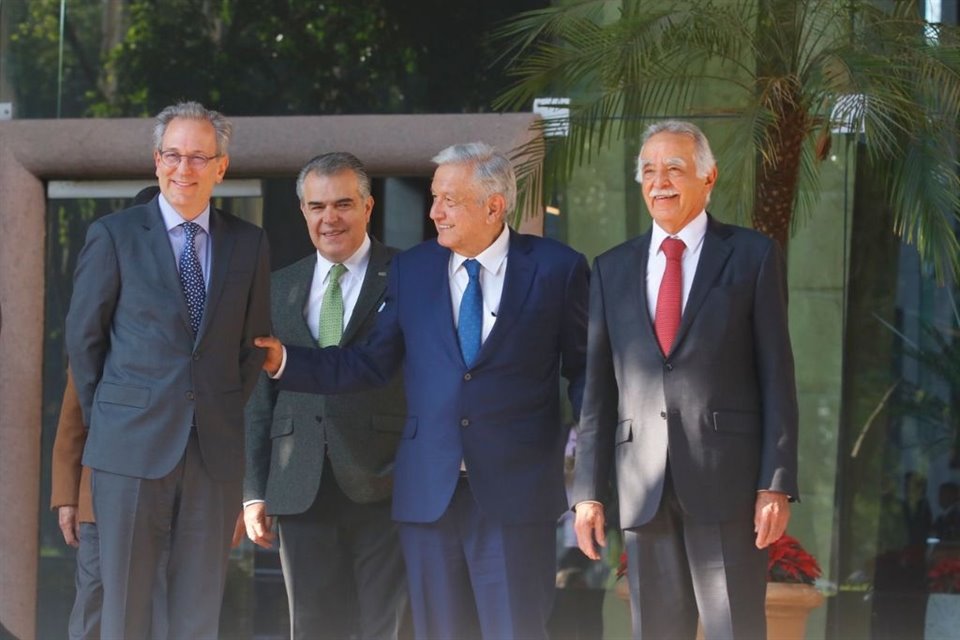 En reunión privada, el Consejo Mexicano de Negocios expresó a AMLO su preocupación por reforma electoral que impulsa en el Congreso.