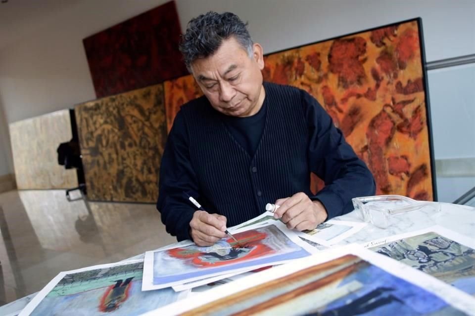'Siempre he dibujado sin imaginar o perseguir un resultado, simplemente describo las imágenes que me inquietan, vengan de donde vengan', dice el artista nacido en Huajuapan de León en 1957.
