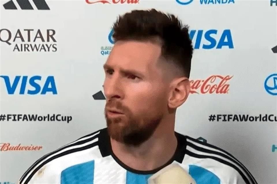 Messi se molestó con el jugador de Países Bajos.