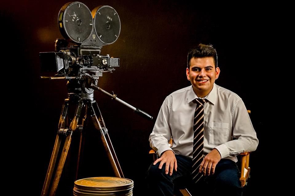Elishah Candanosa Salazar, elegido por la UNAM como su Mejor Estudiante 2022, reflexiona sobre su vida a partir de un símil cinematográfico.