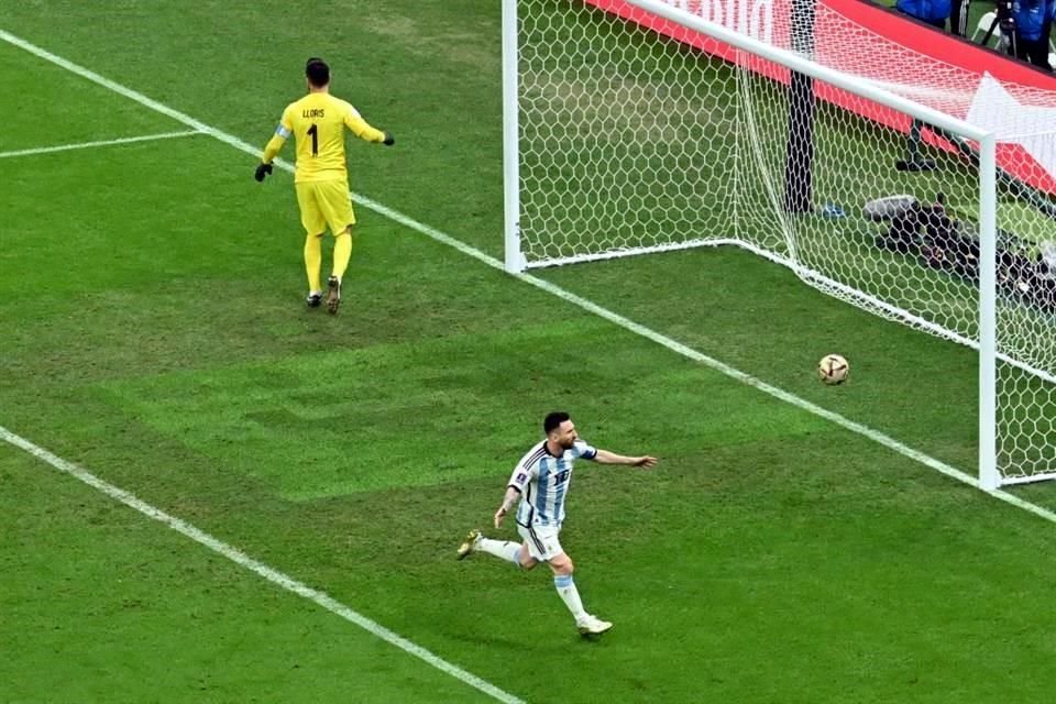 Penal convertido por Messi.