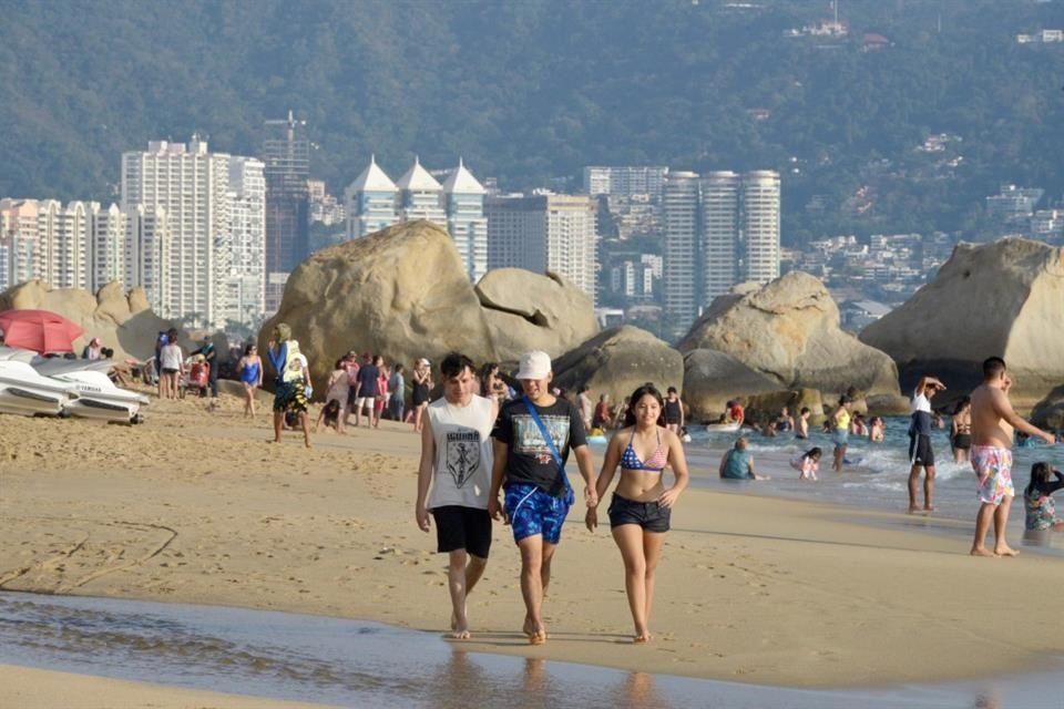 PIB turístico del País desaceleró con fuerza en el tercer trimestre del año.