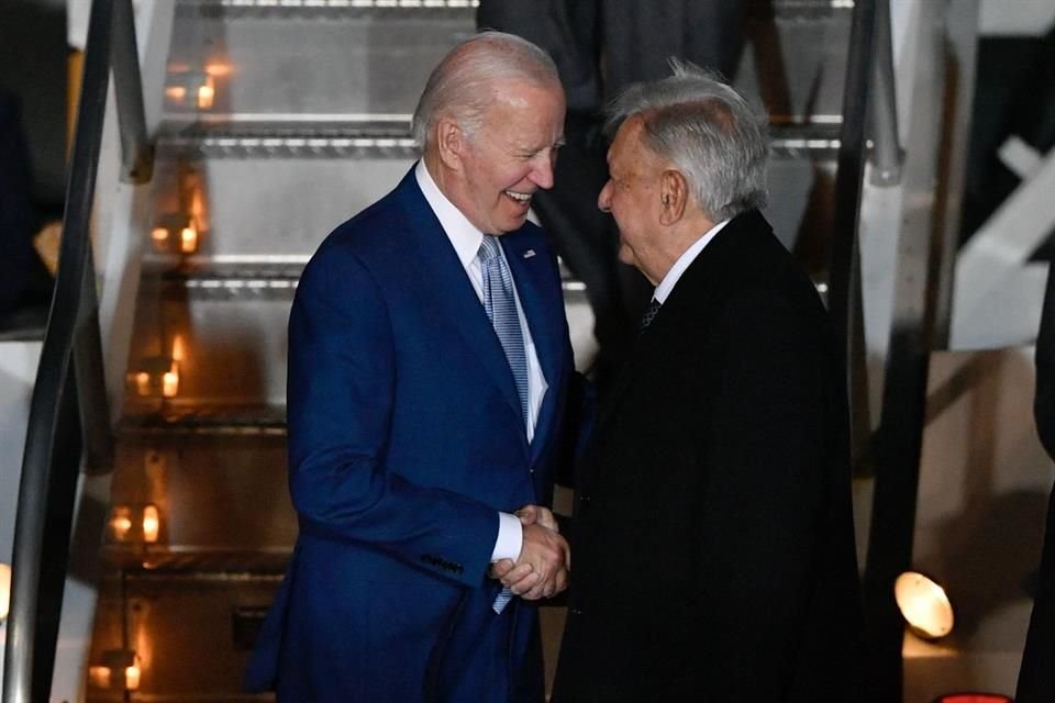 Joe Biden, Presidente de EU, arribó anoche al AIFA donde fue recibido por AMLO.