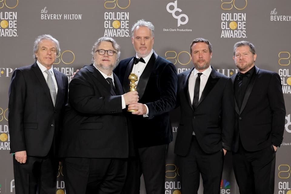El cineasta mexicano Guillermo del Toro ganó el Globo de Oro a Mejor Película Animada por su reciente proyecto 'Pinocho'.