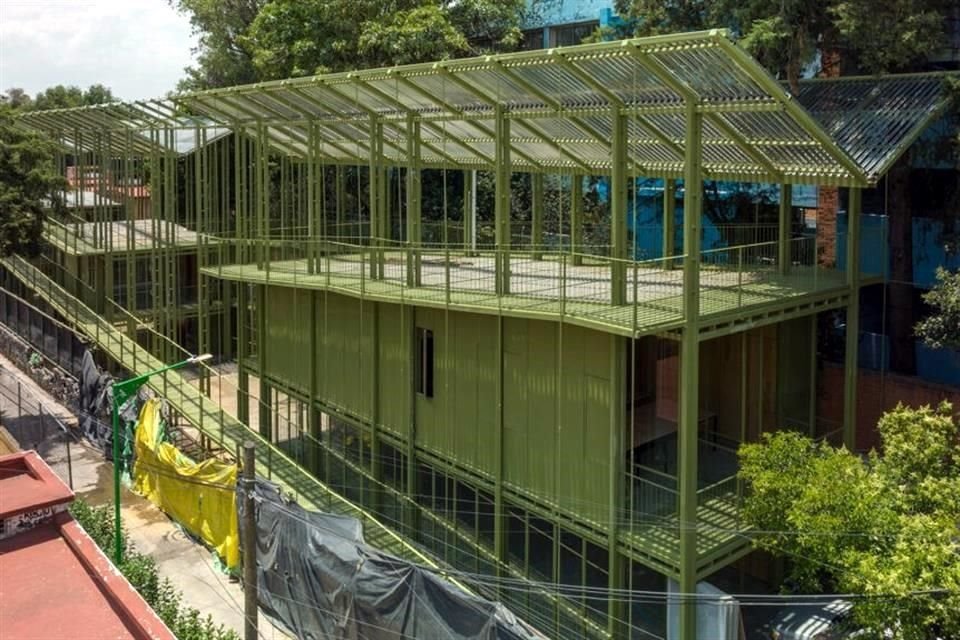 El despacho AGENdA también ha dejado huella en México con dos proyectos arquitectónicos: diseñaron uno de los centros comunitarios PILARES, en Cuicuilco.