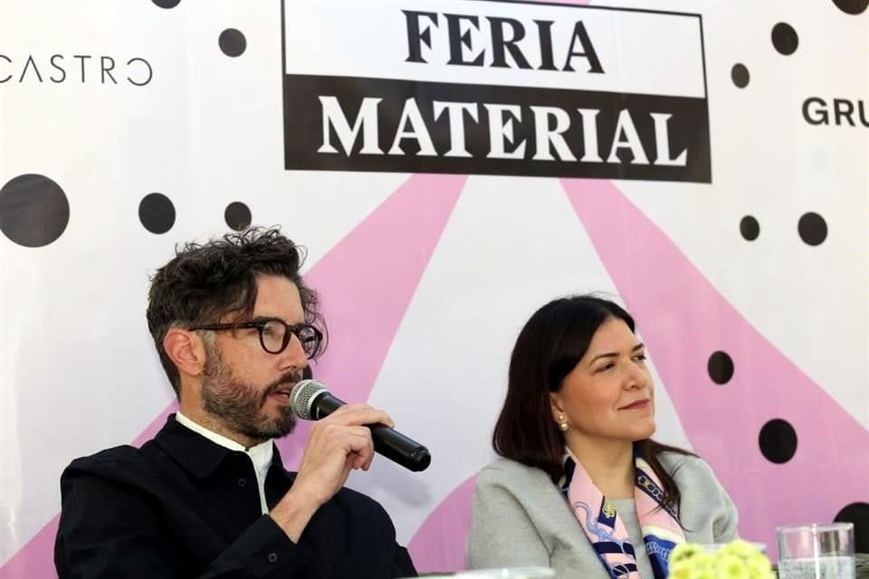 Brett Schultz e Isa Castilla, fundadores de la Feria Material, durante la presentación de la edición 2023.